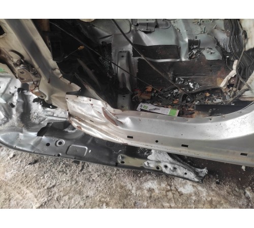 Порог со стойкой (левый)