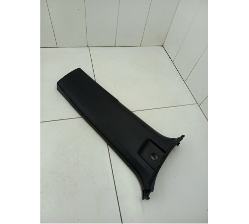 Обшивка центральной стойки правая нижняя