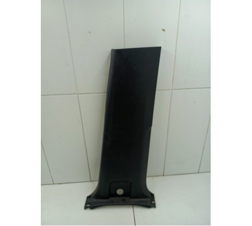 Обшивка центральной стойки правая нижняя