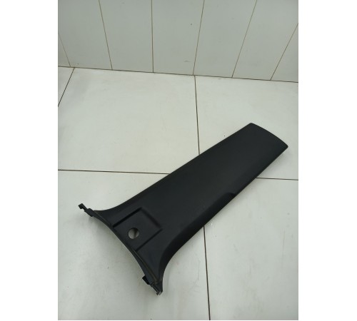 Обшивка центральной стойки правая нижняя