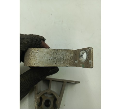 Комплект кронштейнов глушителя 2 шт.