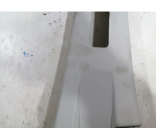 Обшивка центральной стойки правая верхняя