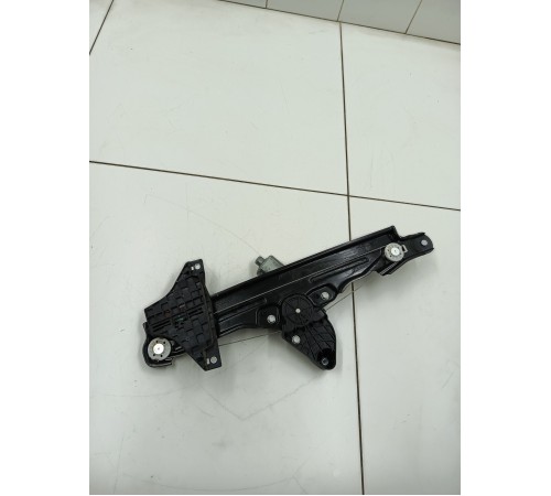 Стеклоподъемник двери задний правый