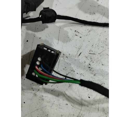 Электропроводка двери передняя левая