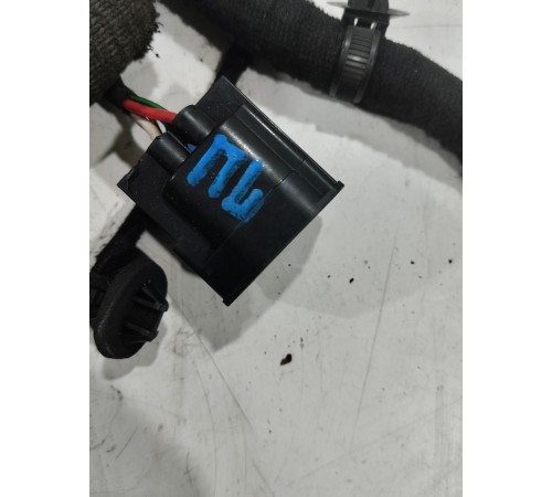 Электропроводка двери передняя левая