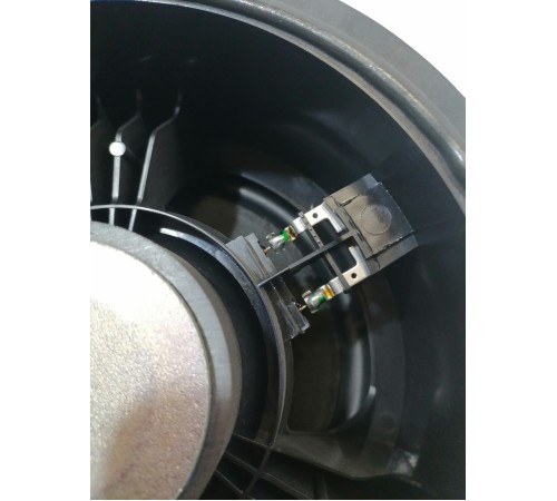 Динамик двери задний