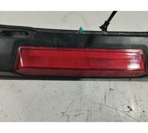 Спойлер крышки багажника