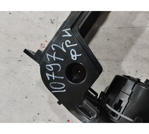 Накладка центральной консоли с подстаканниками