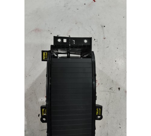 Накладка центральной консоли с подстаканниками