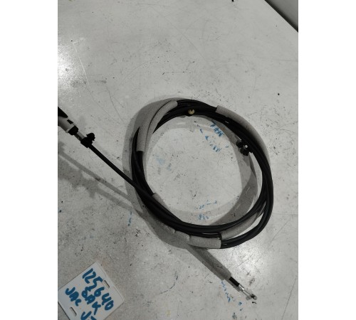 Трос открывания лючка бензобака