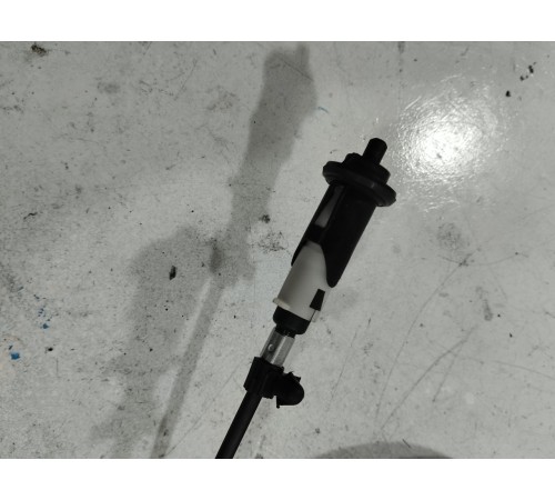 Трос открывания лючка бензобака