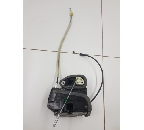 Замок двери задний правый