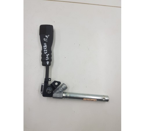 Преднатежитель ремня безопасности передний левый