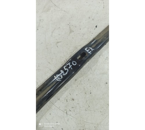 Крепление топливного бака