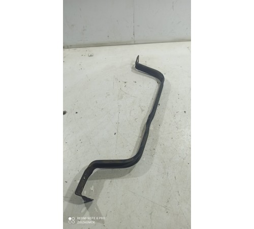 Крепление топливного бака