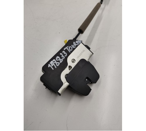 Замок крышки багажника