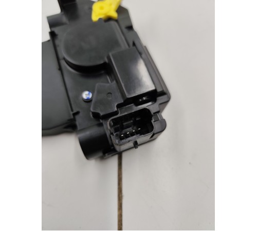 Замок крышки багажника