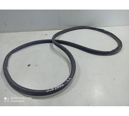 Уплотнитель двери(задний левый)