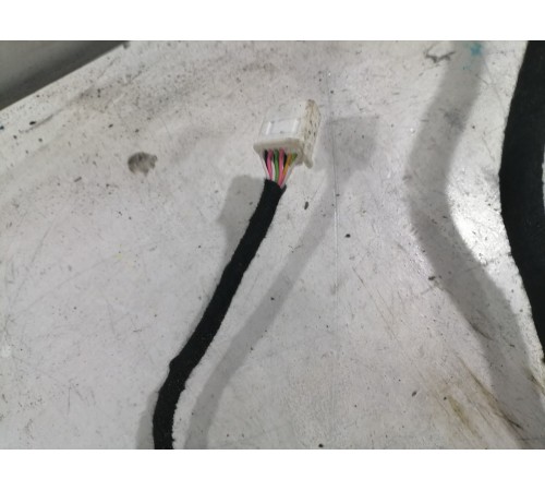 Электропроводка двери передняя левая
