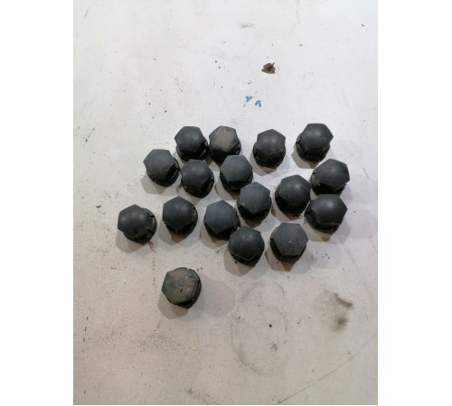 Колпачки колесных болтов 17 шт