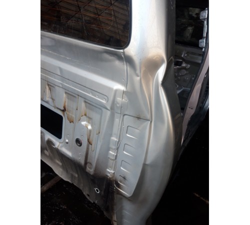 Задняя часть (панель) кабины