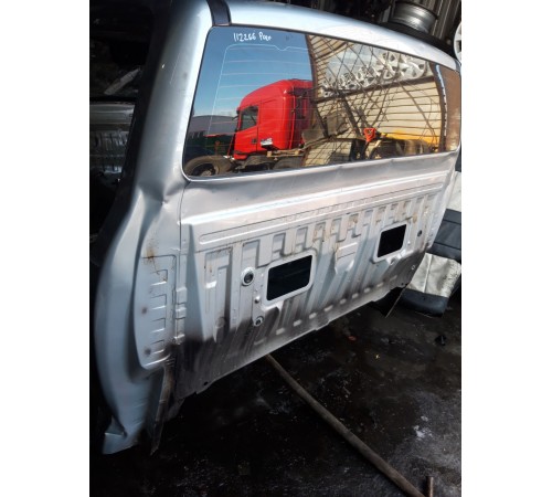 Задняя часть (панель) кабины