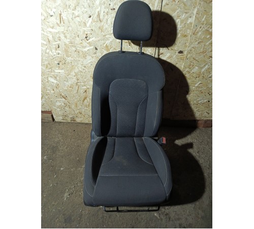 Сиденье переднее правое