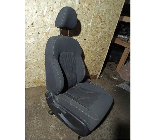 Сиденье переднее правое