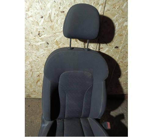 Сиденье переднее правое