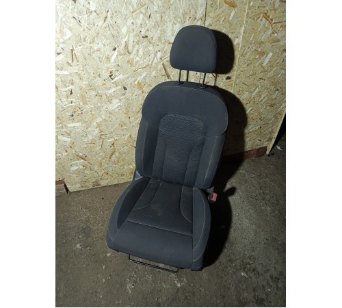 Сиденье переднее правое