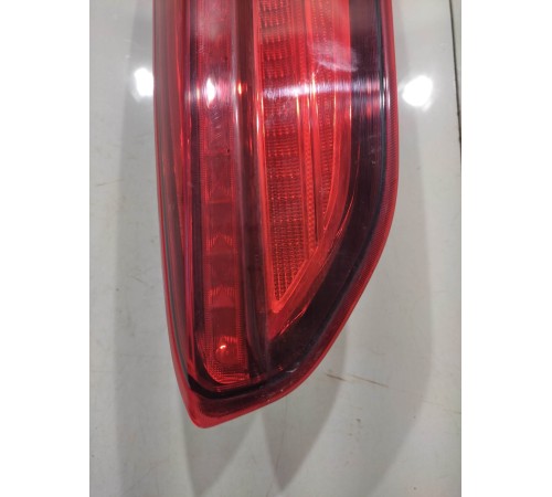 Фонарь крышки багажника (правый)