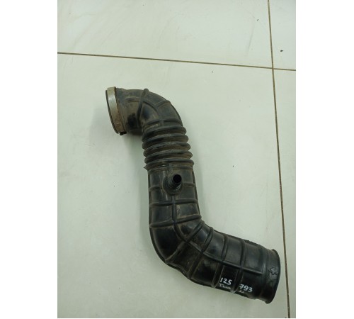 Патрубок воздушного фильтра