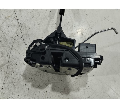 Замок двери задний правый