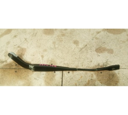 Поводок стеклоочиститель левый