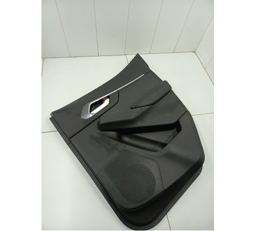 Обшивка двери задняя правая