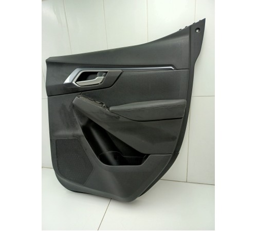 Обшивка двери задняя правая