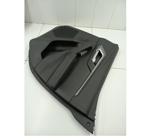 Обшивка двери задняя правая