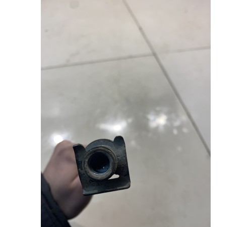 Тормозной шланг (задний, правый)