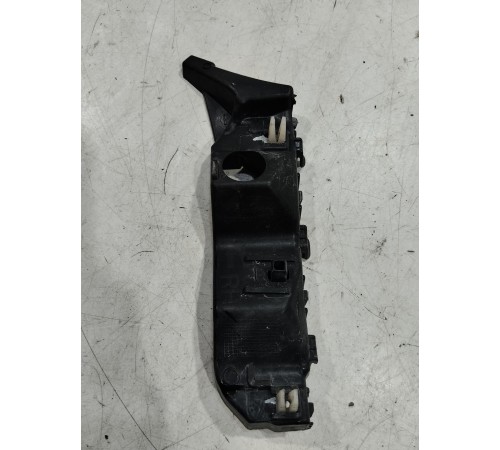 Кронштейн(крепление) переднего бампера правый