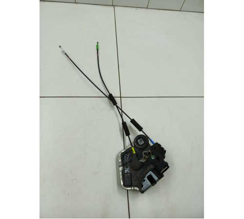 Замок двери задний левый