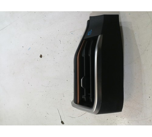 Дефлектор воздушный левый