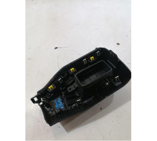 Дефлектор воздушный левый