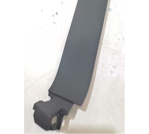 Обшивка крышки багажника левая