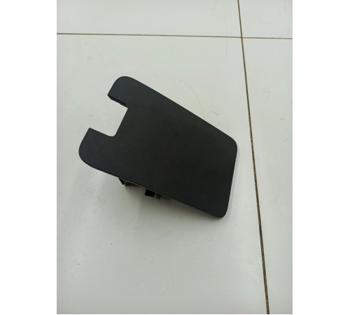 Крышка блока предохранителей карман