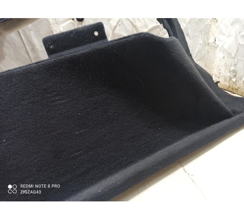 Обшивка багажника(правая)