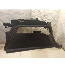 Обшивка багажника(правая)