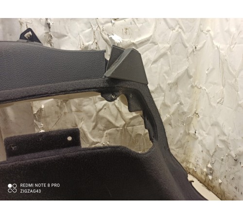 Обшивка багажника(правая)