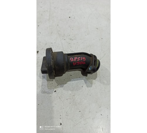 Маслозаливная горловина