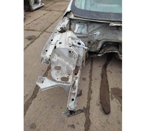 Лонжерон (передний, правый)