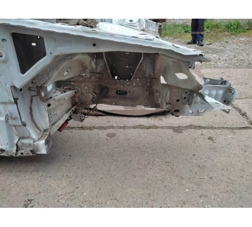 Лонжерон (передний, правый)